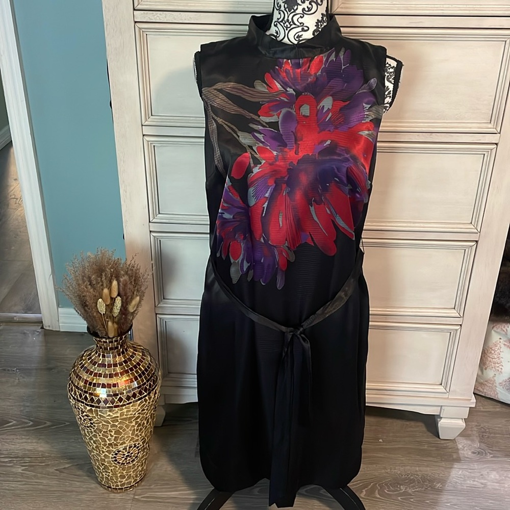 Black Floral High Neck Shift Dress size 6
